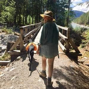 Meet your Posher, Anna